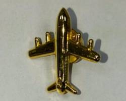Gold Airplane Lapel Pin Aviation Aircraft Brooch Pin for Pilots Flight CrewAviation Enthusiasts